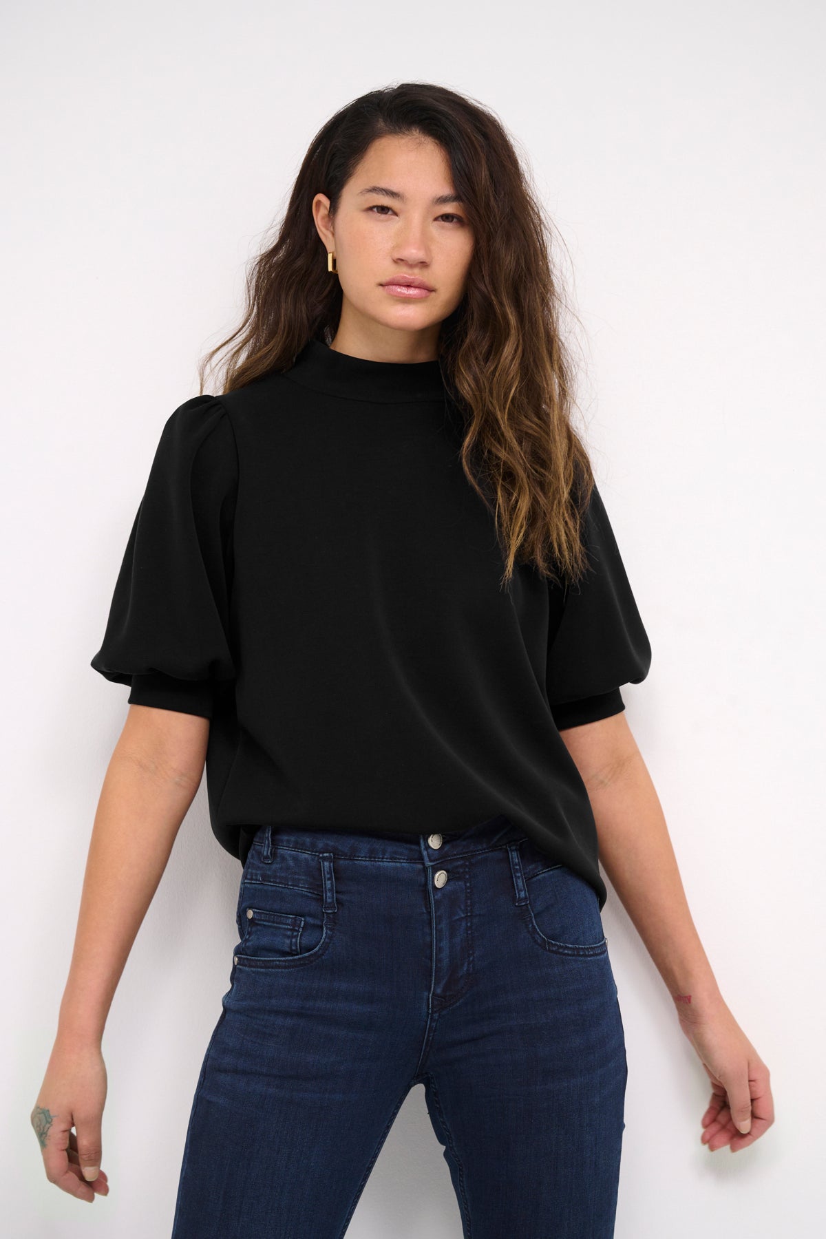 My Essential Wardrobe 21 - The puff blouse - HUSET Men & Women - My Essential Wardrobe