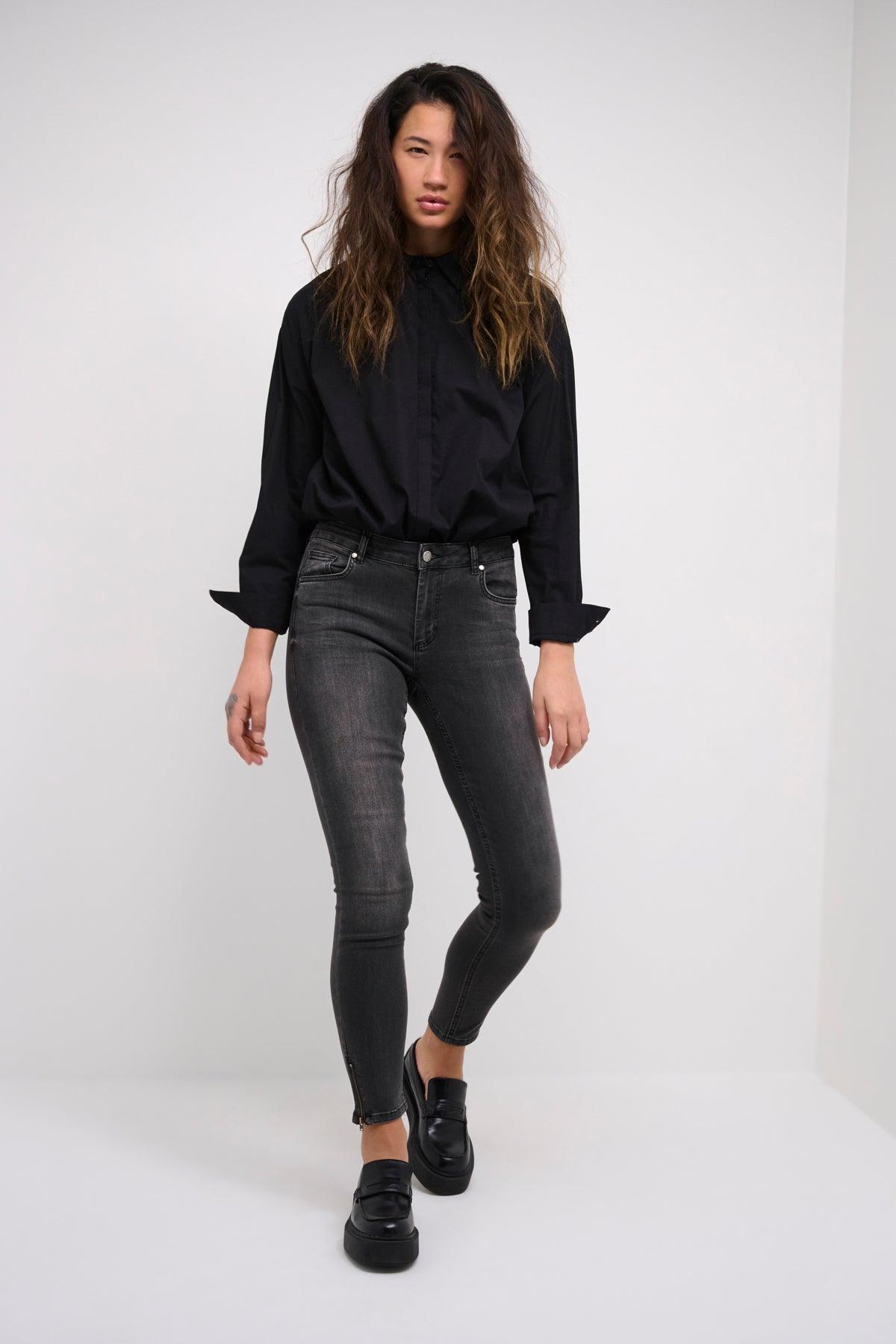 My Essential Wardrobe 31 Celina - Mid slim jeans - HUSET Men & Women