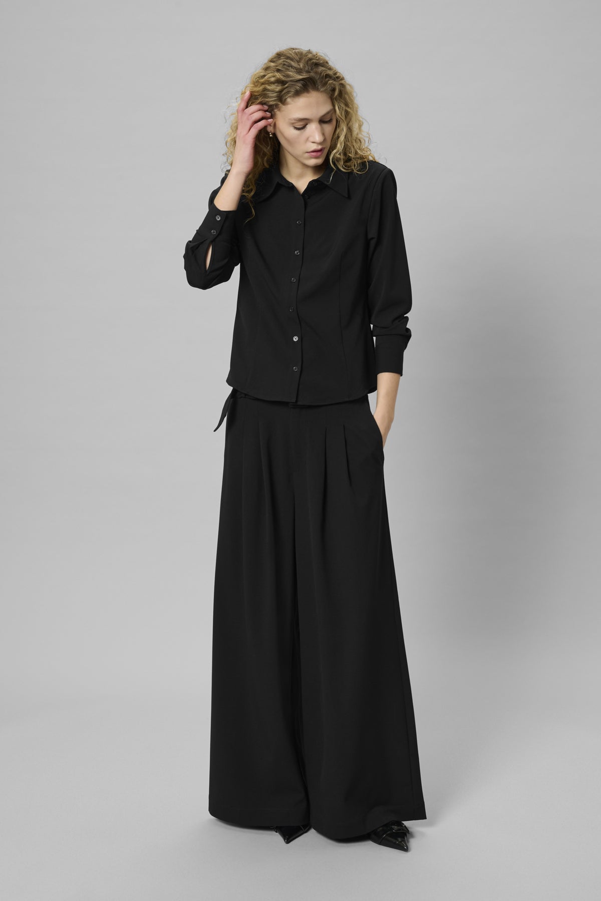 My Essential Wardrobe Hace - Skjorte - HUSET Men & Women - My Essential Wardrobe