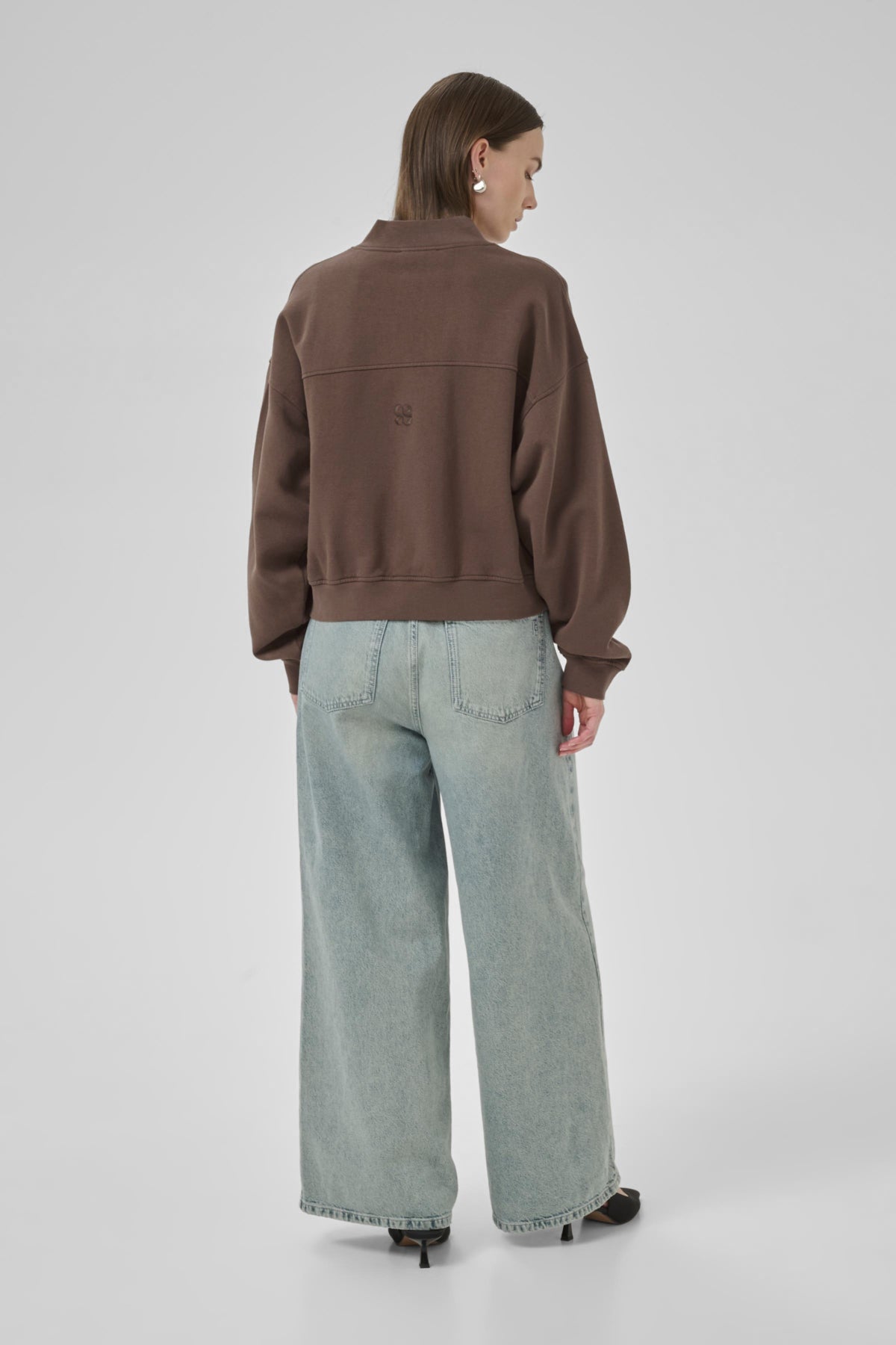 My Essential Wardrobe Meta - Kort sweat jakke - HUSET Men & Women - My Essential Wardrobe