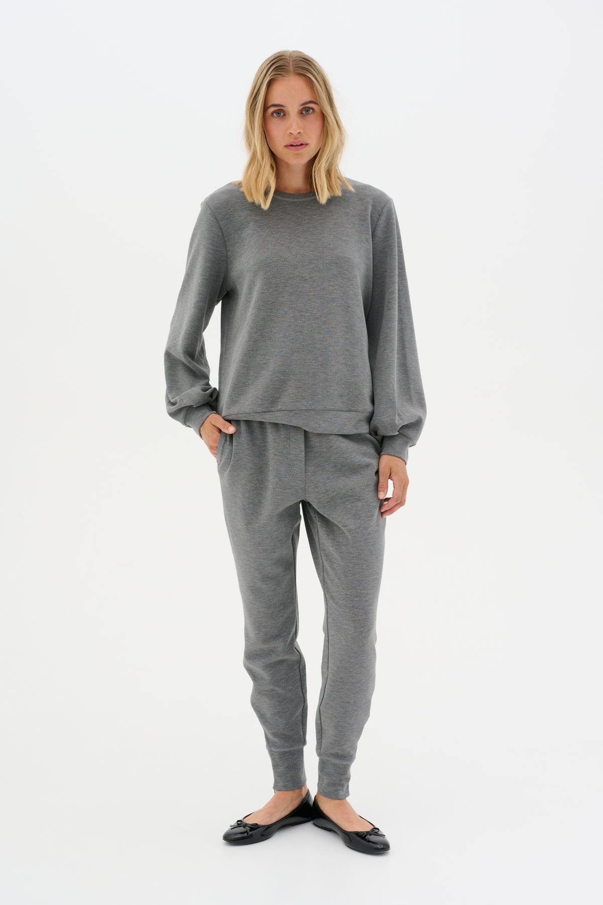 My Essential Wardrobe - The Sweat Blouse - HUSET Men & Women