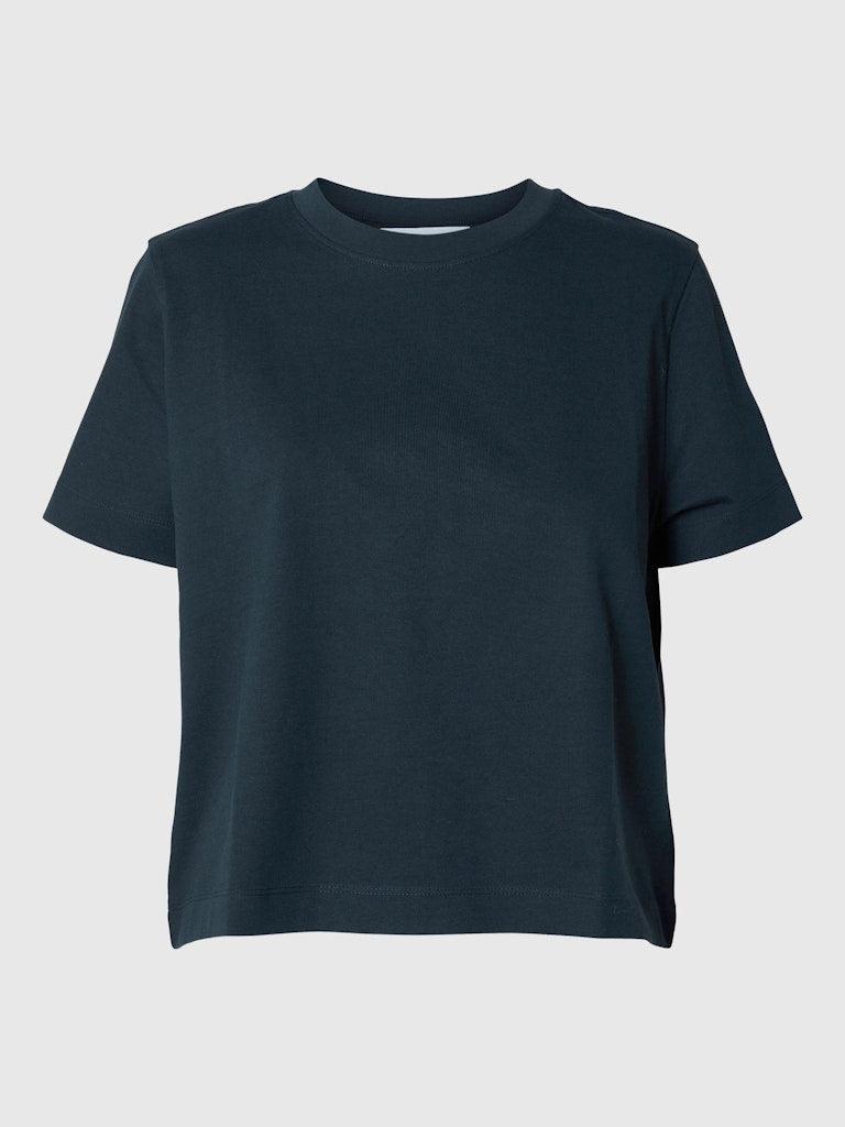 Selected Femme Essential - Boxy t-shirt - HUSET Men & Women