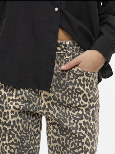 Vila Chia - Leopard shorts - HUSET Men & Women - Vila