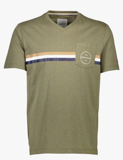 Bison - T-shirt med V-hals og brystlomme (M-4XL) - HUSET Men & Women