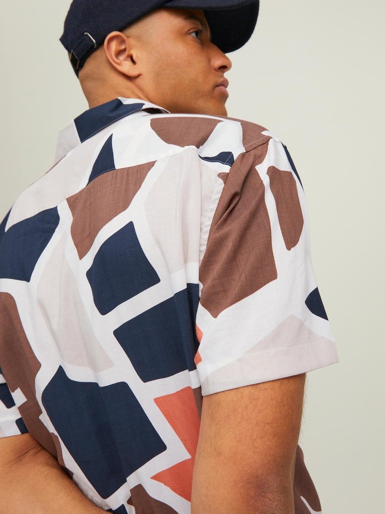 jjAbstract geo resort shirt ss sn (7685219844348)