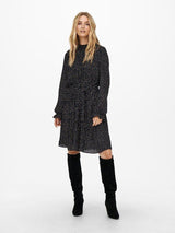 JDY Sisto - Plisse kjole m. smock deltalje - HUSET Men & Women