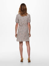 Jdy Staar - Kort blomstret kjole - HUSET Men & Women