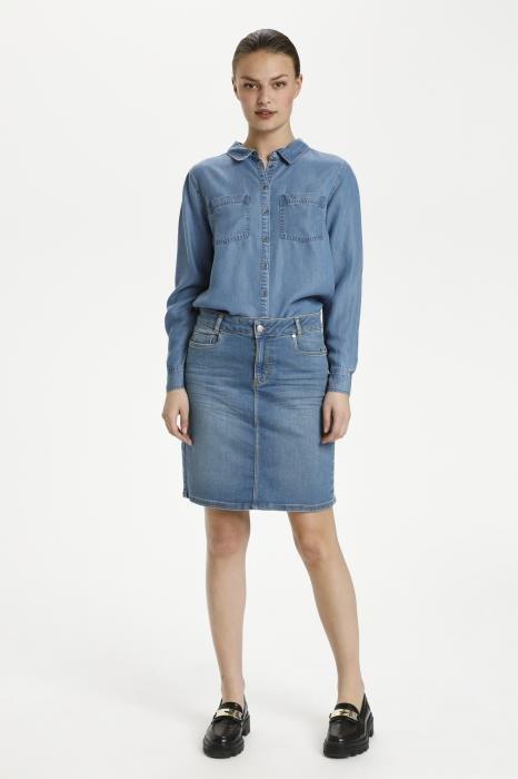 My Essential Wardrobe 15 - The denim shirt - HUSET Men & Women