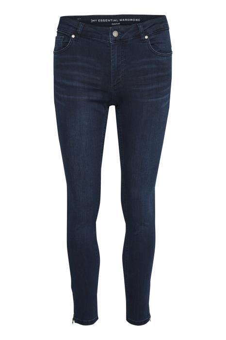 My Essential Wardrobe 31 Celina - Mid slim jeans - HUSET Men & Women