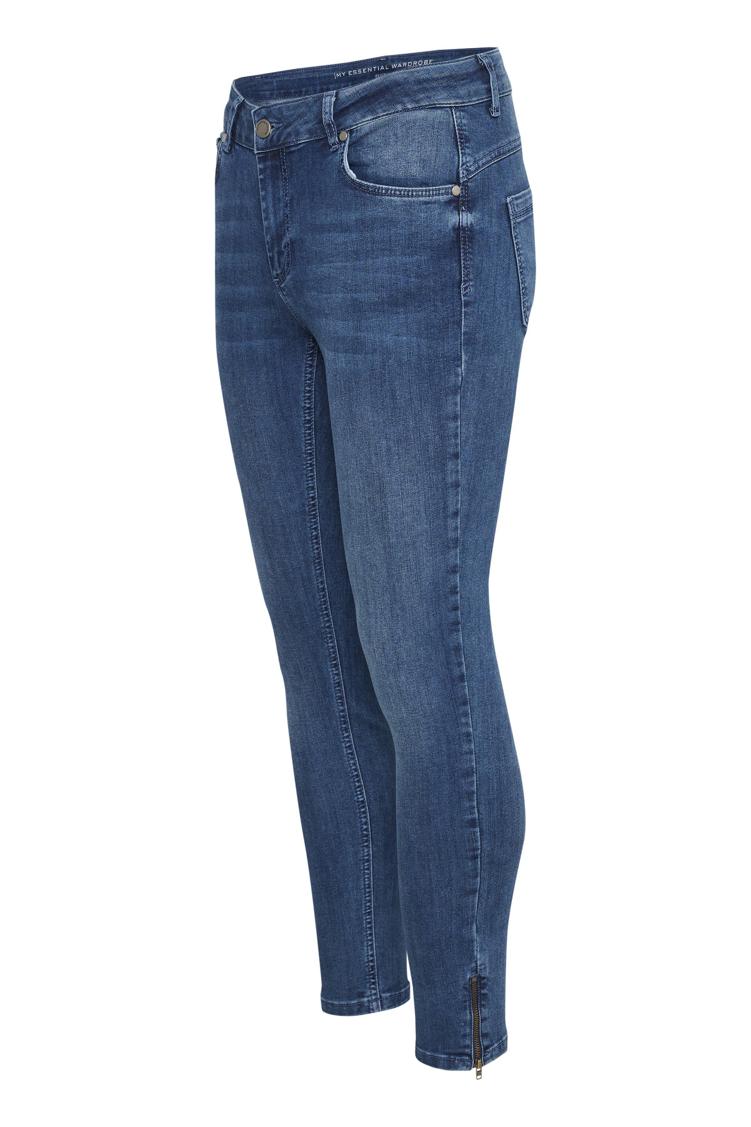 My Essential Wardrobe 31 Celina - Mid slim jeans - HUSET Men & Women