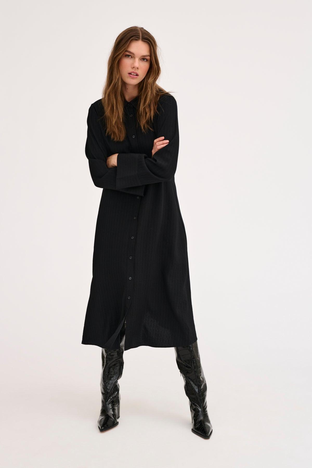 My Essential Wardrobe Hano - Lang skjortekjole - HUSET Men & Women