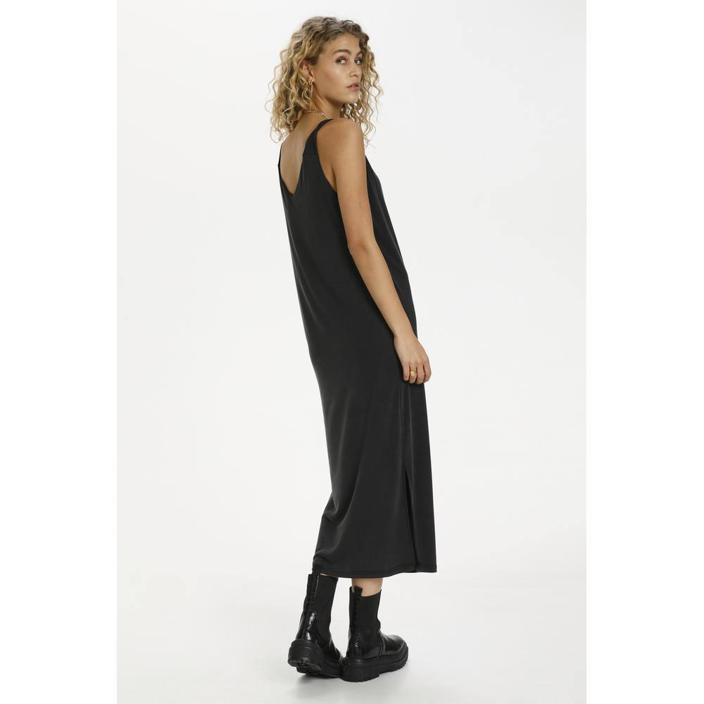 My Essential Wardrobe Saga - Strap dress - HUSET Men & Women