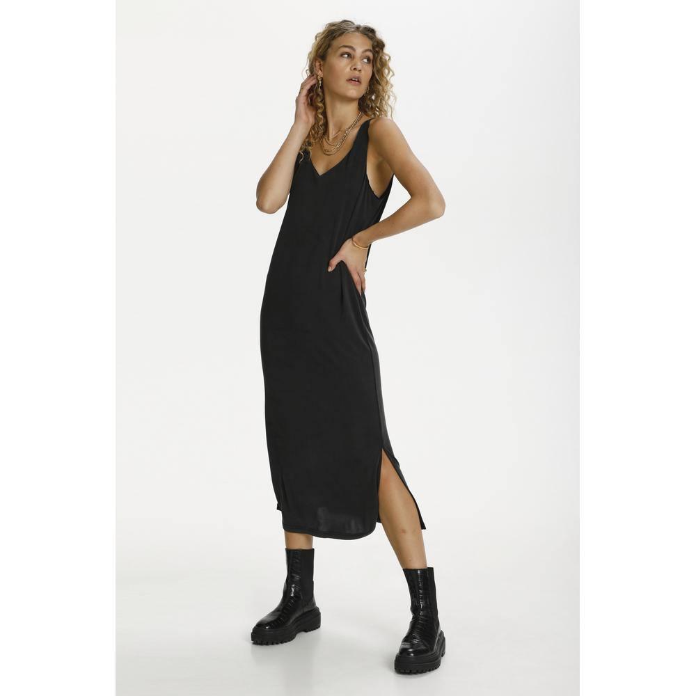 My Essential Wardrobe Saga - Strap dress - HUSET Men & Women