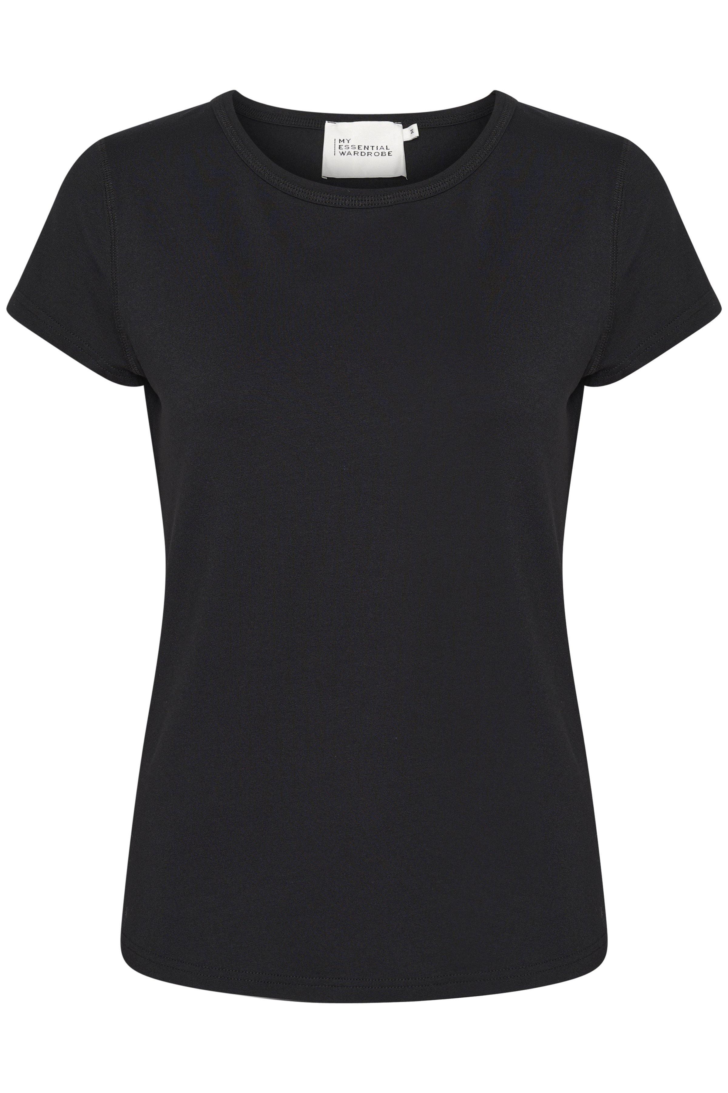 My Essential Wardrobe - The Modal T-shirt - HUSET Men & Women