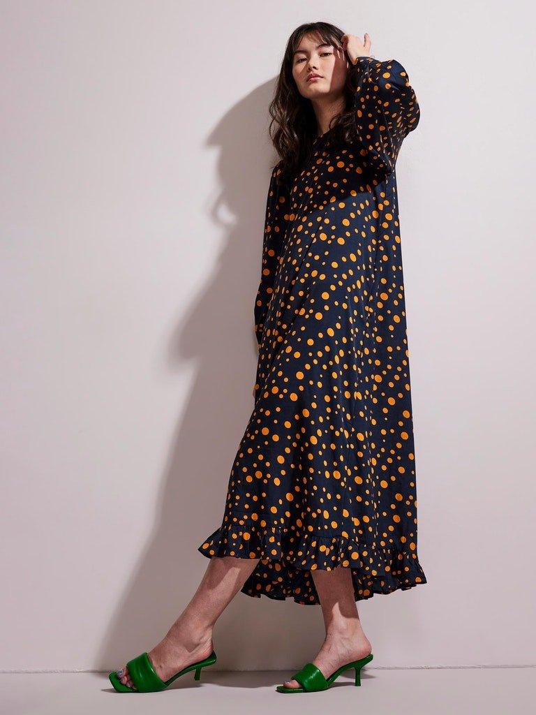 Pieces Dalla - Prikket midi kjole - HUSET Men & Women