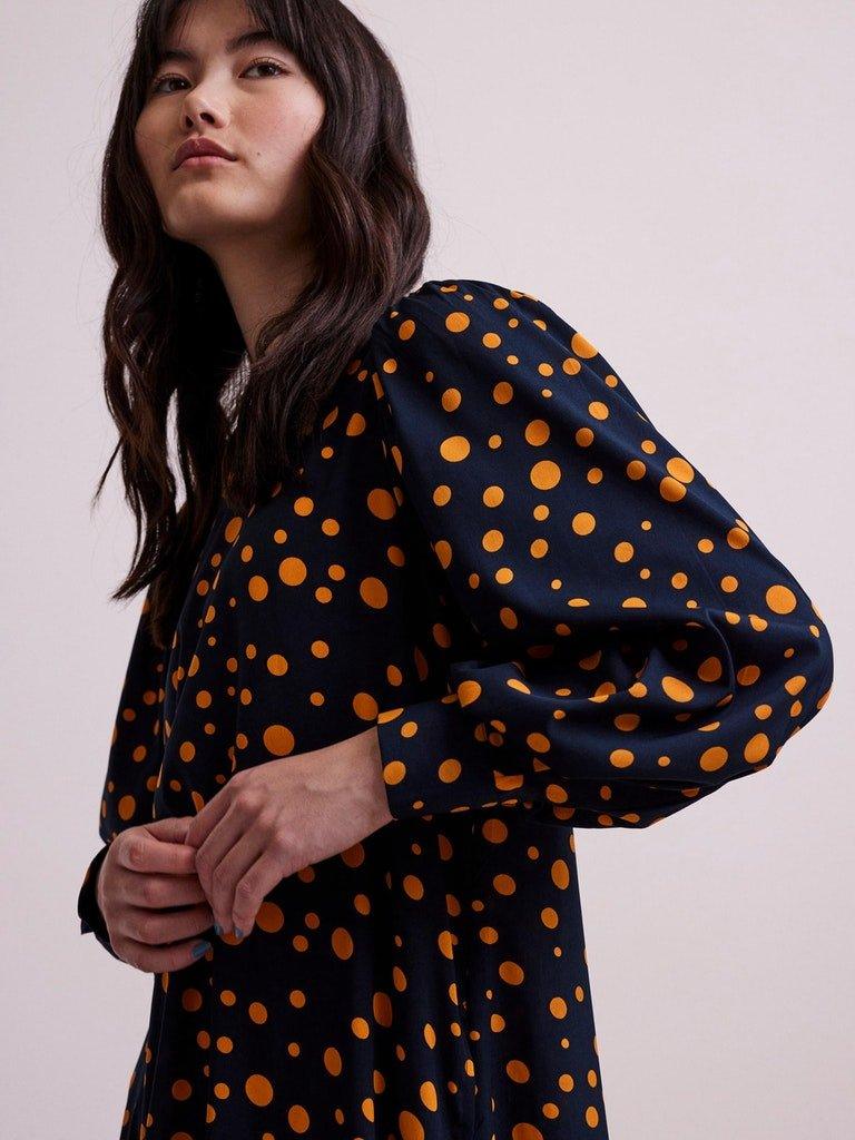 Pieces Dalla - Prikket midi kjole - HUSET Men & Women