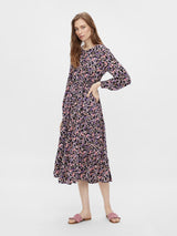 Pieces Ellia - Blomstret midi kjole - HUSET Men & Women