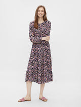 Pieces Ellia - Blomstret midi kjole - HUSET Men & Women