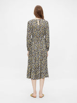Pieces Ellia - Blomstret midi kjole - HUSET Men & Women