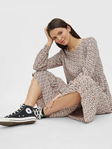 Pieces Hina - Blomstret midikjole - HUSET Men & Women