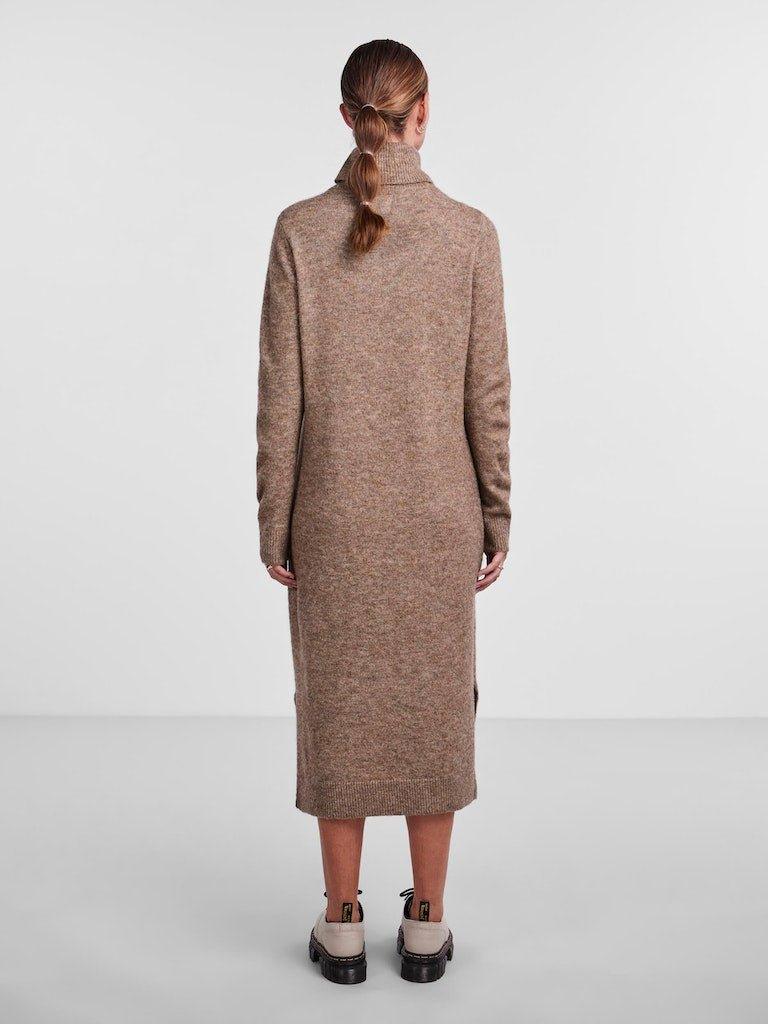 Pieces Juliana - Strikkjole - HUSET Men & Women