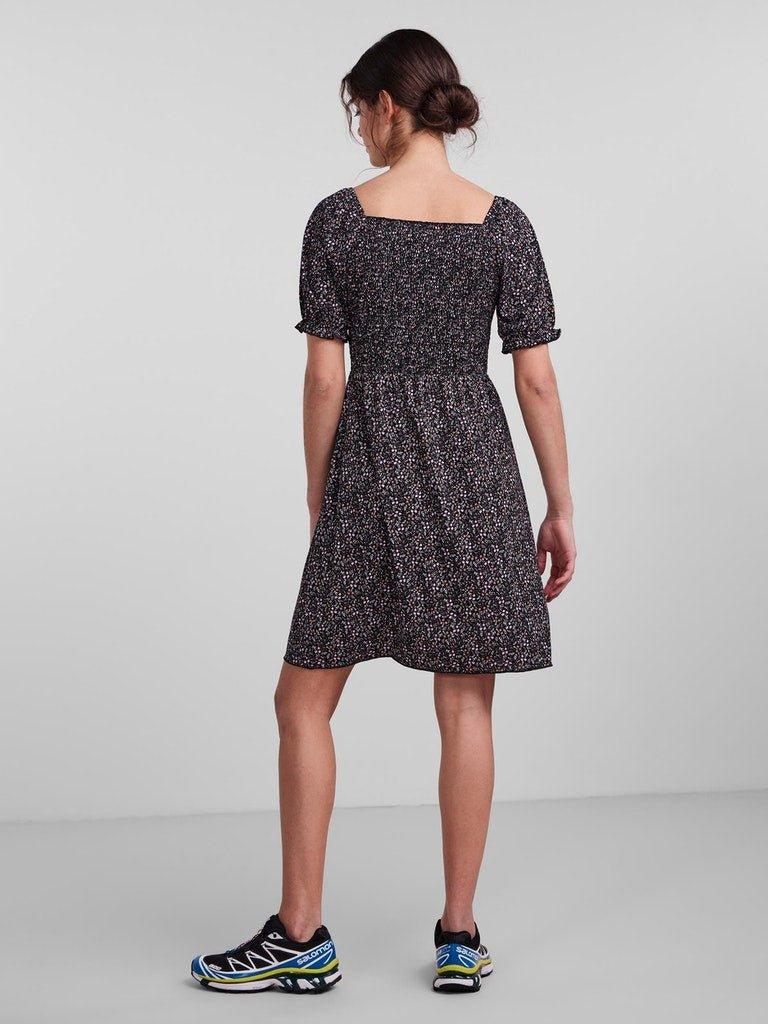 Pieces Manuelle - Smock kjole - HUSET Men & Women