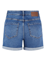 Pieces Pacy - Løse midwaist shorts - HUSET Men & Women