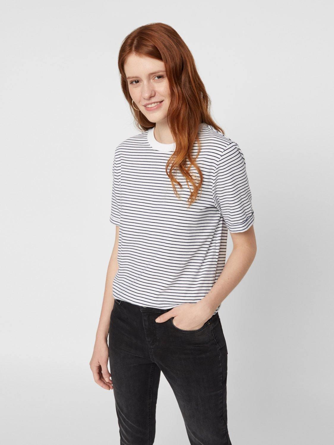 Pieces Ria - Stribet basis t-shirts i økologisk bomuld - HUSET Men & Women