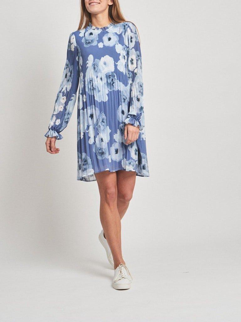 Vila Pinka - Plisse kort kjole - HUSET Men & Women